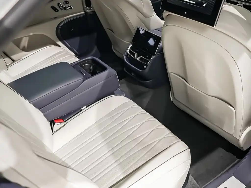 Bentley Flying Spur 2022 — фото 14