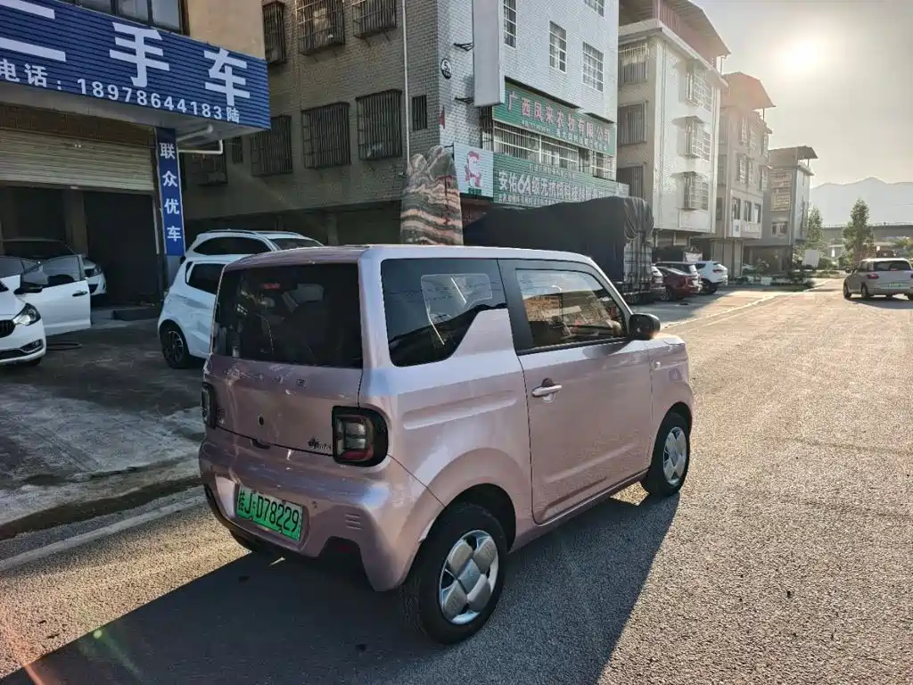 Geely Galaxy Panda 2023