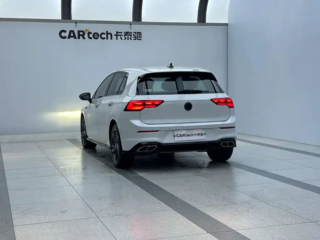 Volkswagen Golf 2022