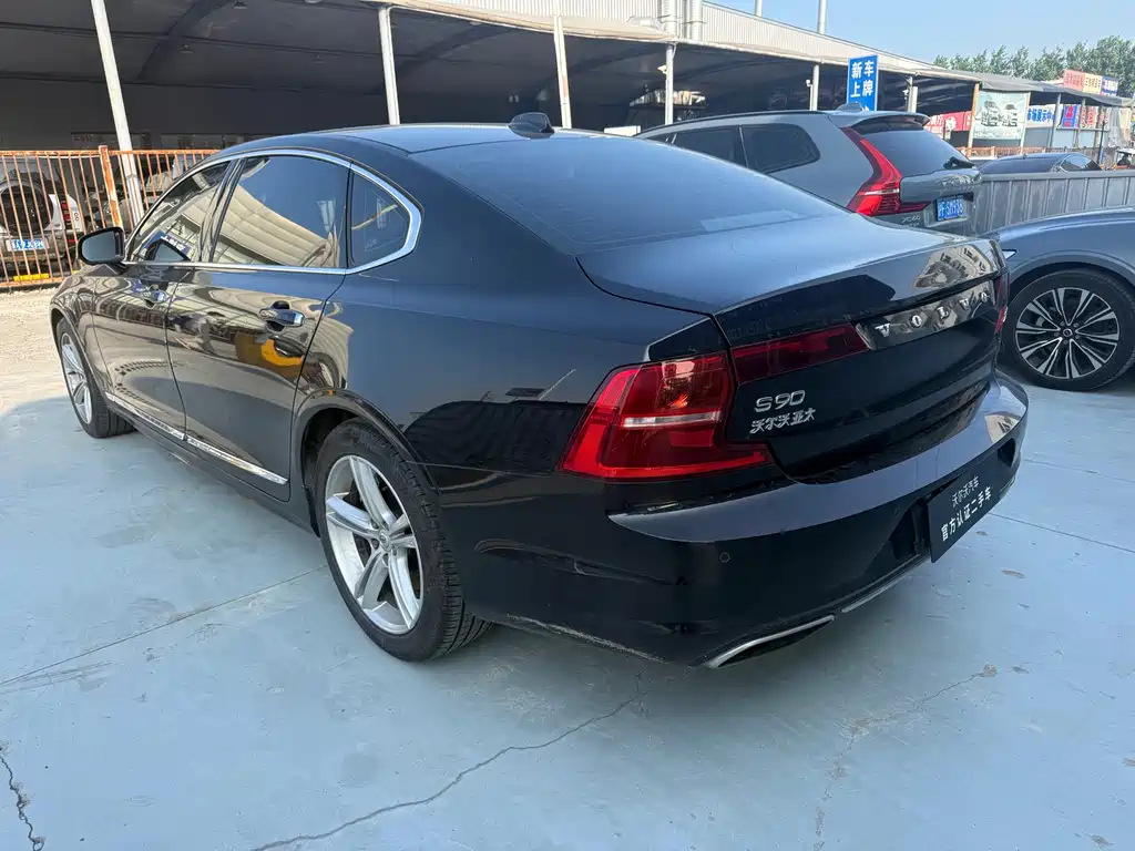 Volvo S90 2019 — фото 13