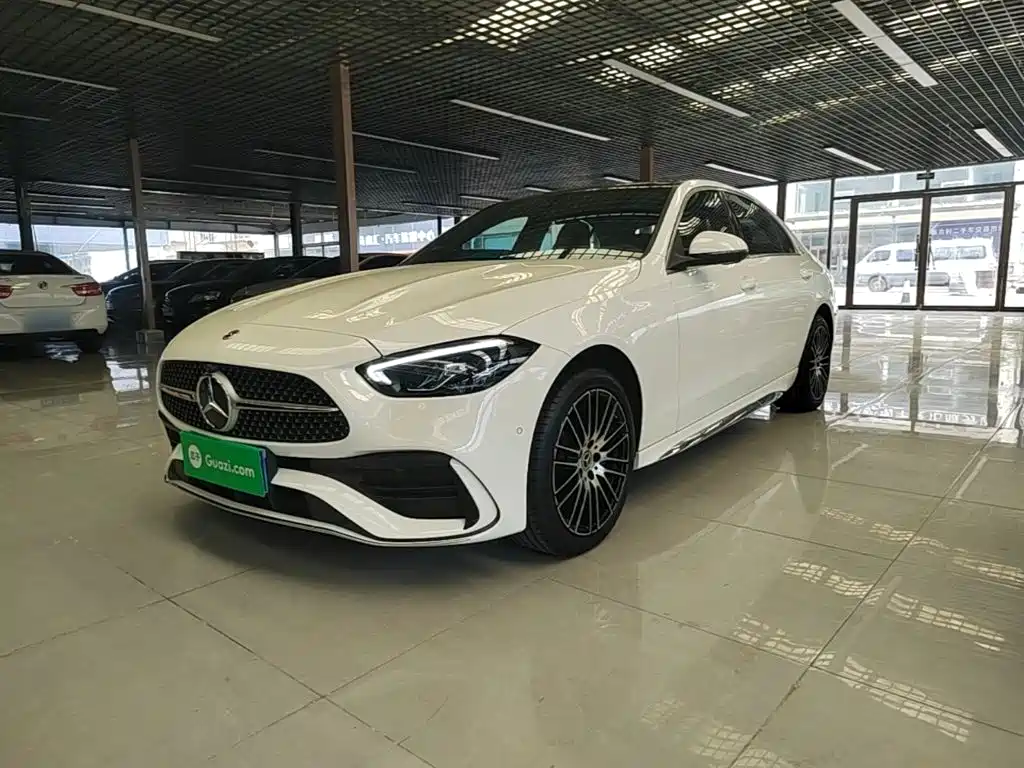 Mercedes-Benz C-Class 2025