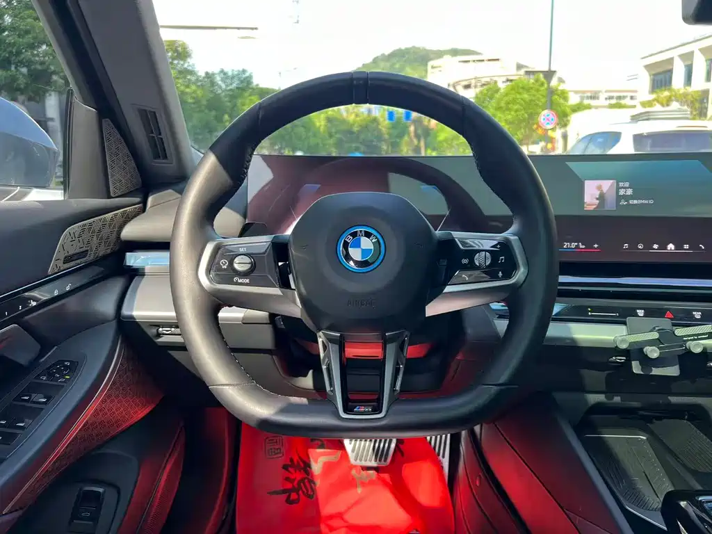 BMW i5 2024 — фото 13