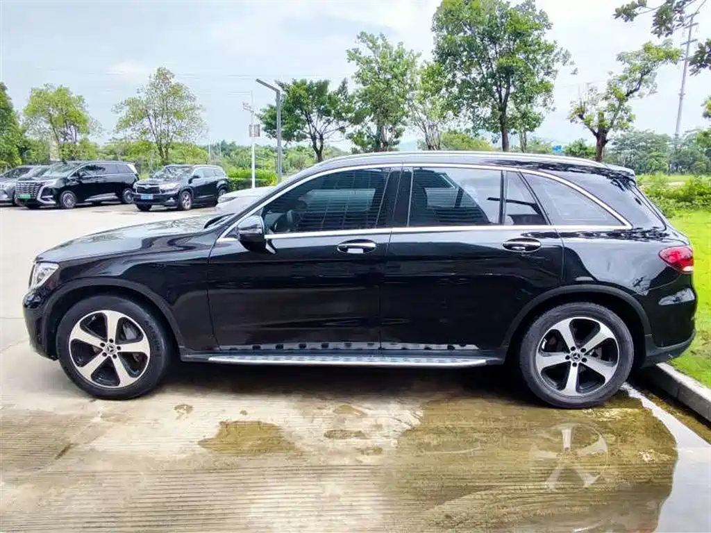 Mercedes-Benz GLC 2023