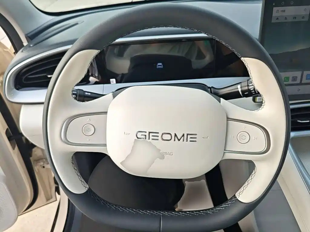 Geely Galaxy Starwish 2026 — фото 11