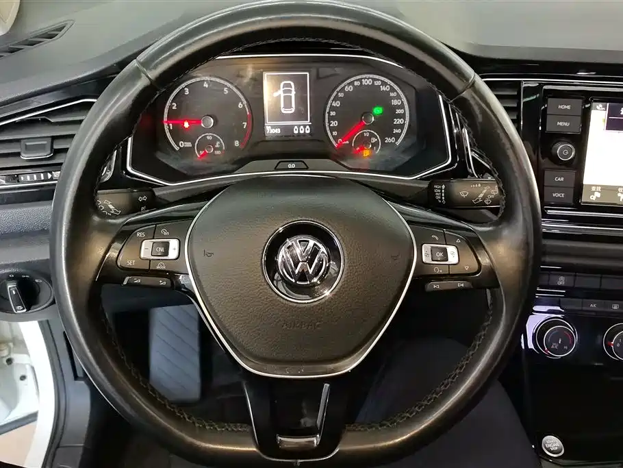Volkswagen T-Roc 2019 — фото 14