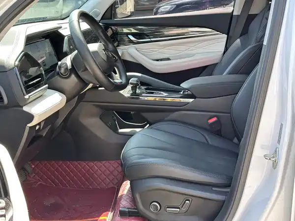 Geely Xingyue L 2023