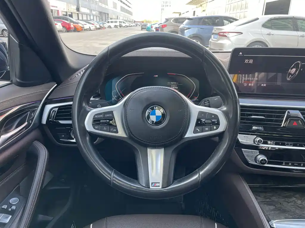 BMW 5 Series 2021 — фото 16