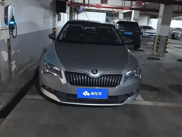 Skoda Superb 2016
