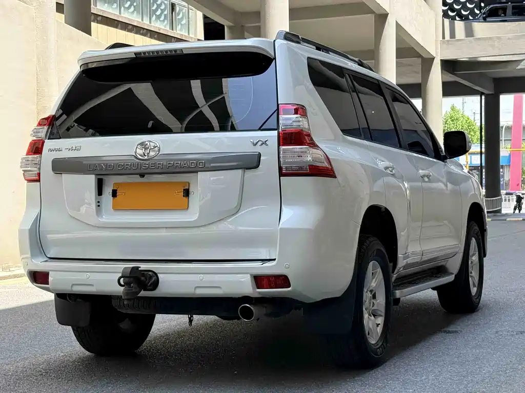 Toyota Prado 2017 — фото 4