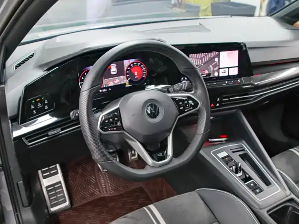 Volkswagen Golf 2023
