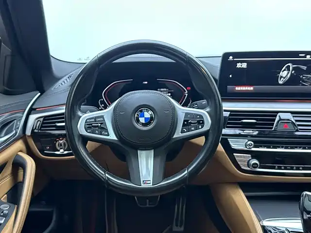 BMW 5 Series 2023 — фото 11