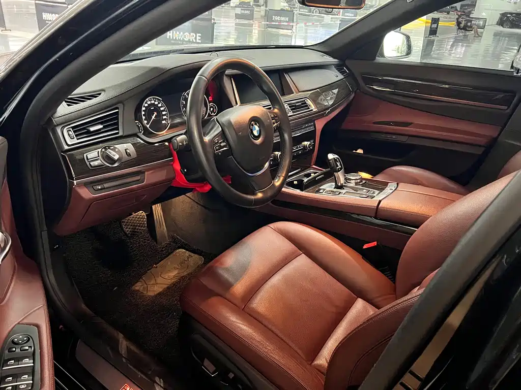 BMW 7 Series 2015 — фото 5