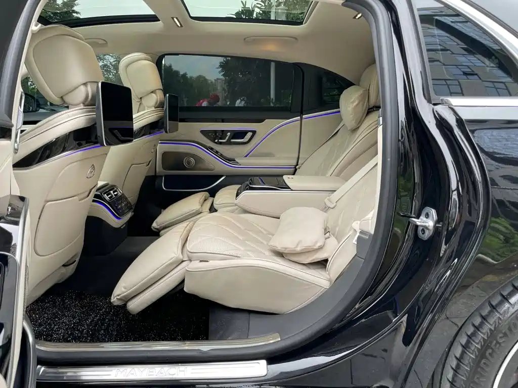 Mercedes-Benz Maybach S-Class 2024 — фото 12