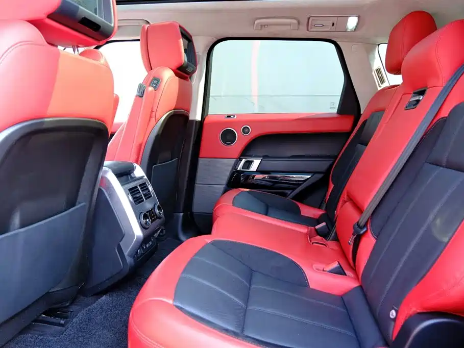 Land Rover Sport 2020 — фото 14