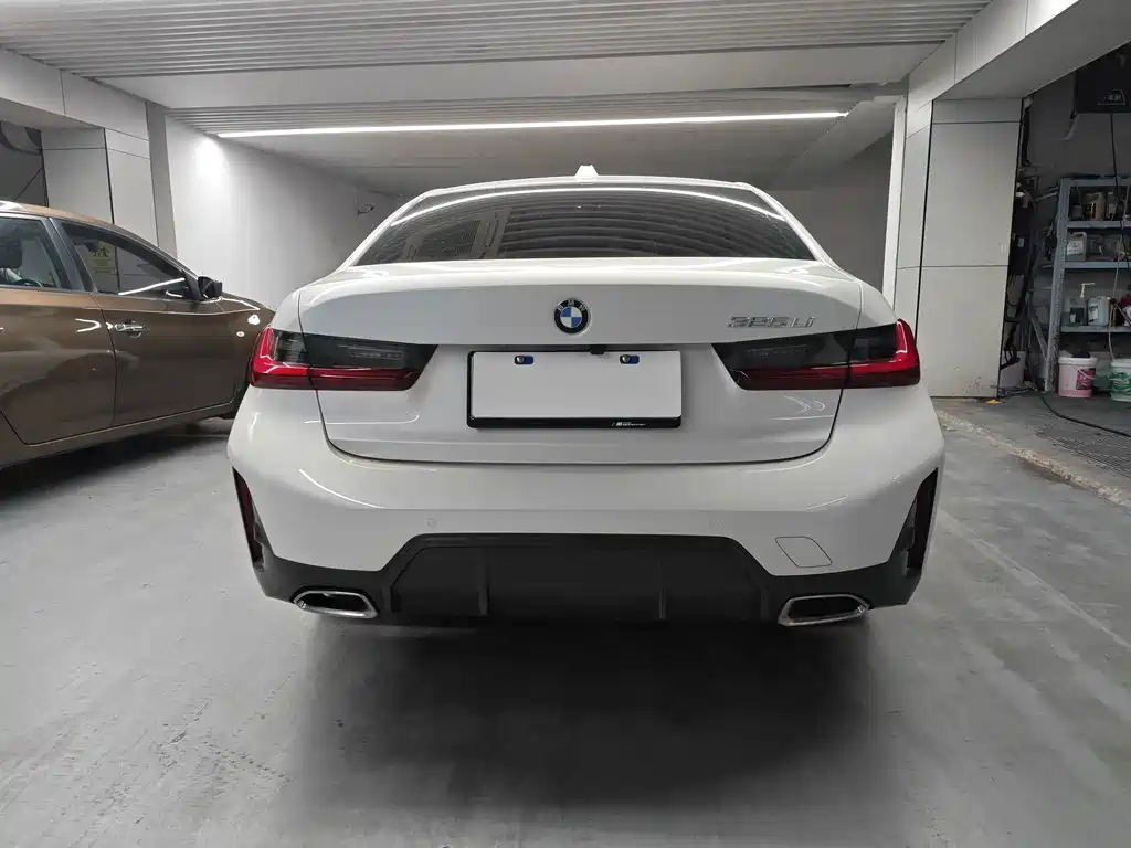 BMW 3 Series 2025 — фото 14