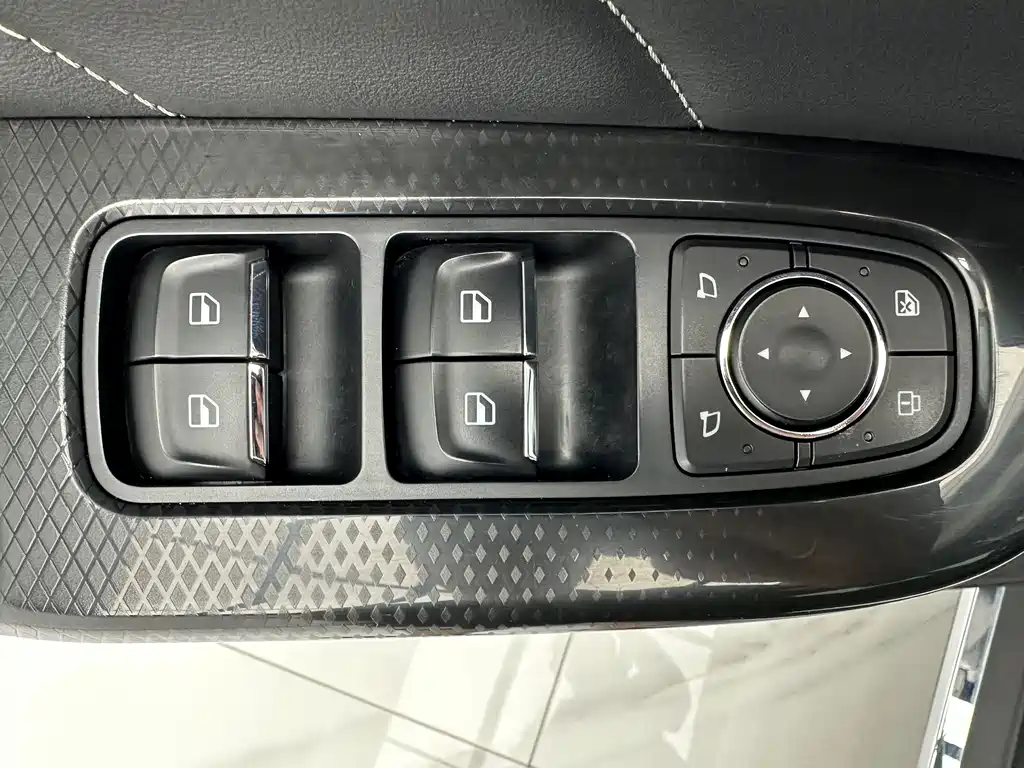 Haval M6 2023 — фото 12