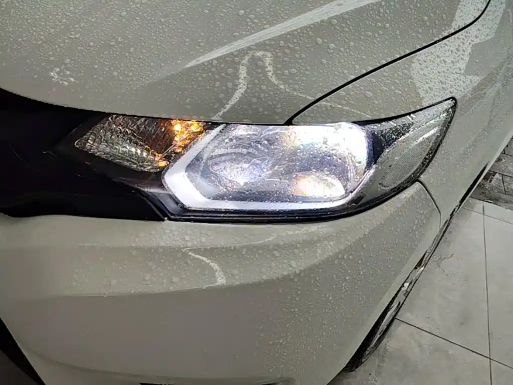 Honda Fit 2018 — фото 24