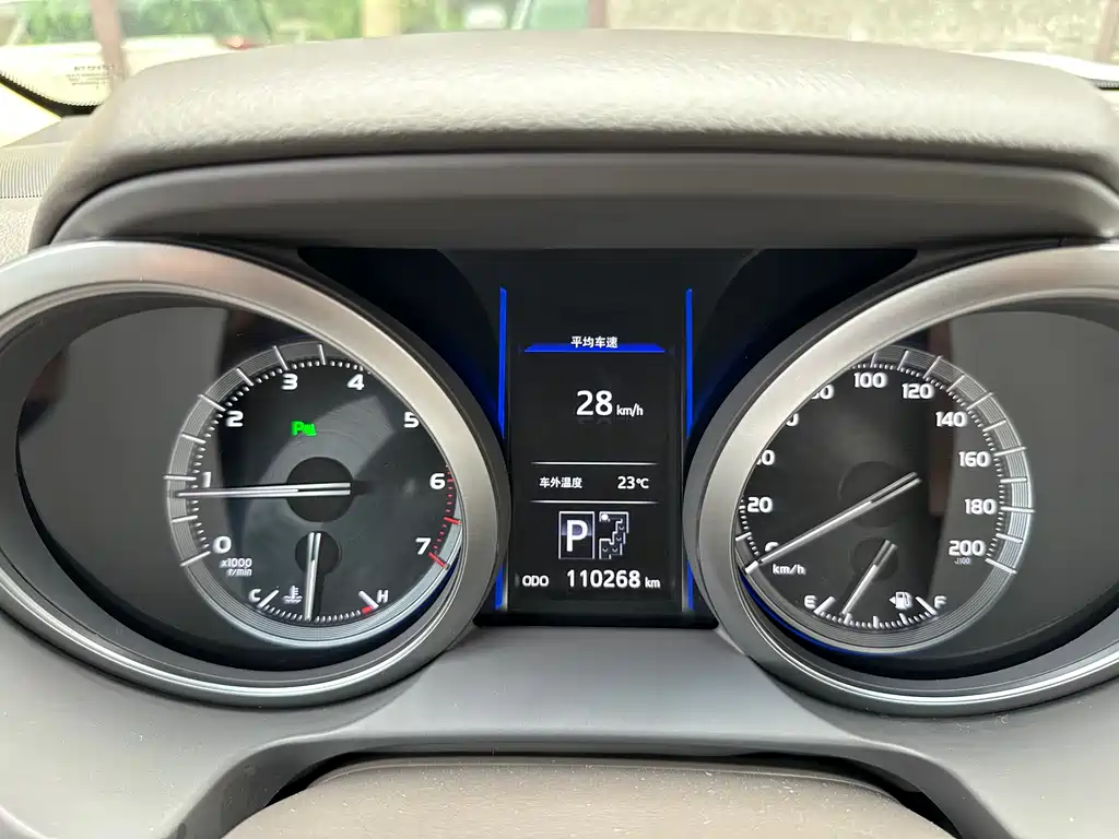 Toyota Prado 2015 — фото 16