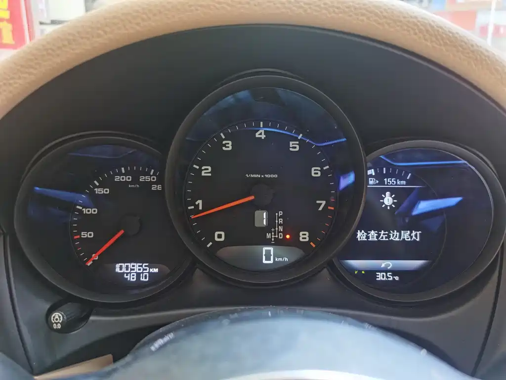 Porsche Macan 2015 — фото 23
