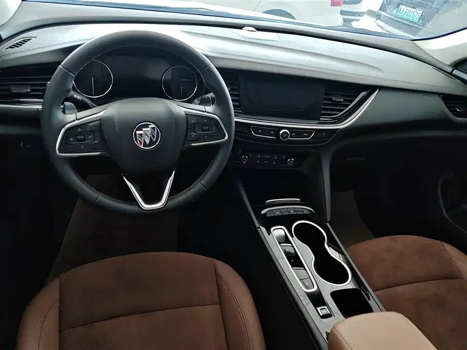 Buick Regal 2021 — фото 12