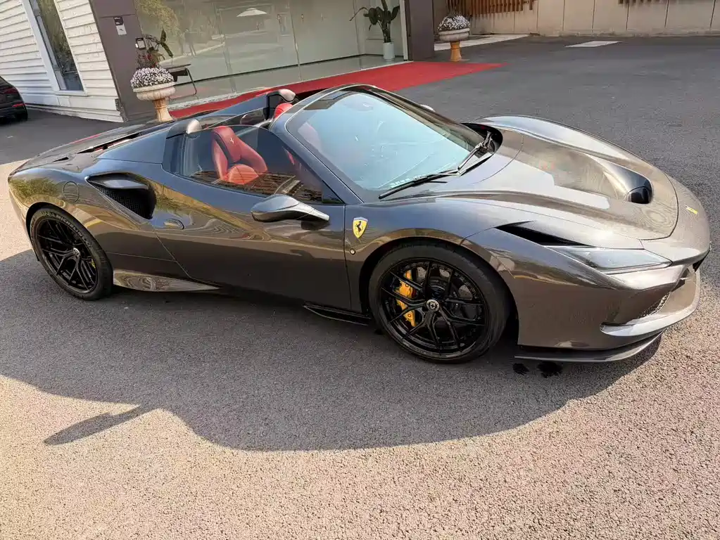 Ferrari F8 2022 — фото 1