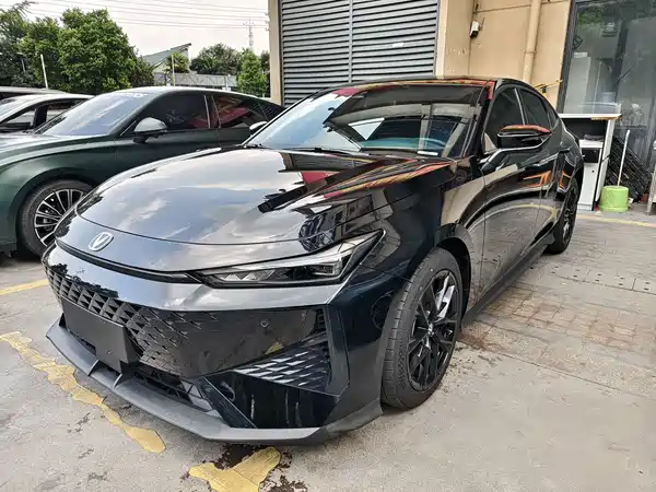 Changan UNI-V 2024