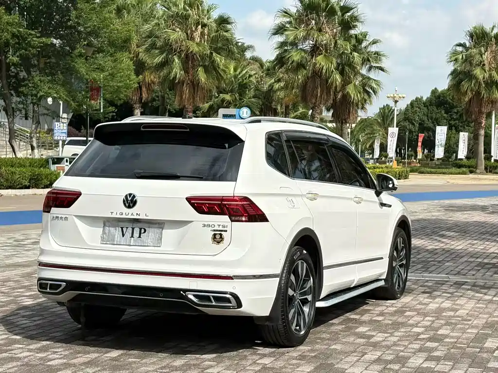 Volkswagen Tiguan L 2022 — фото 5
