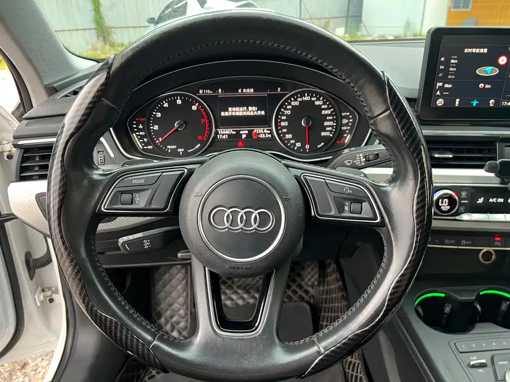 Audi A4L 2017 — фото 12