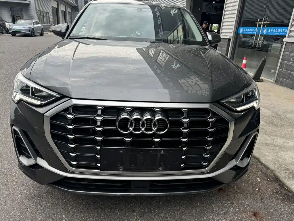 Audi Q3 2022