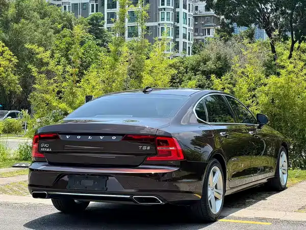 Volvo S90 2018