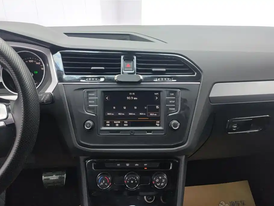 Volkswagen Tiguan L 2017 — фото 13