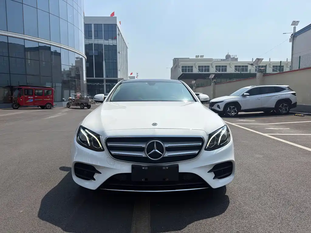 Mercedes-Benz E-Class 2019 — фото 1