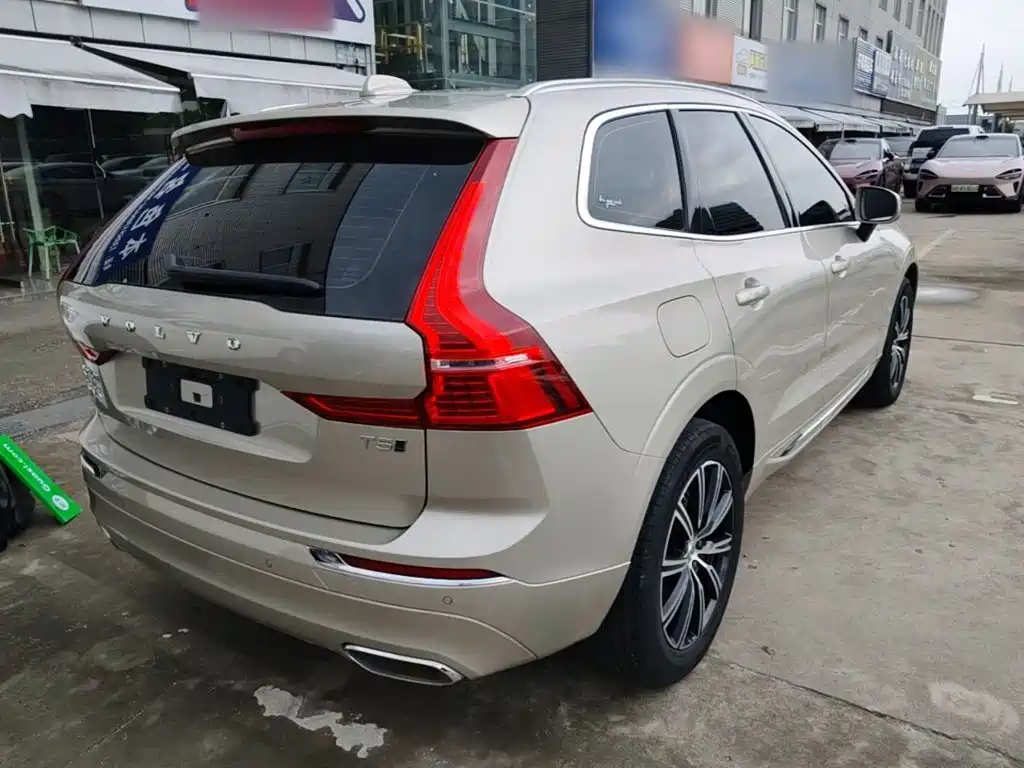 Volvo XC60 2020 — фото 7