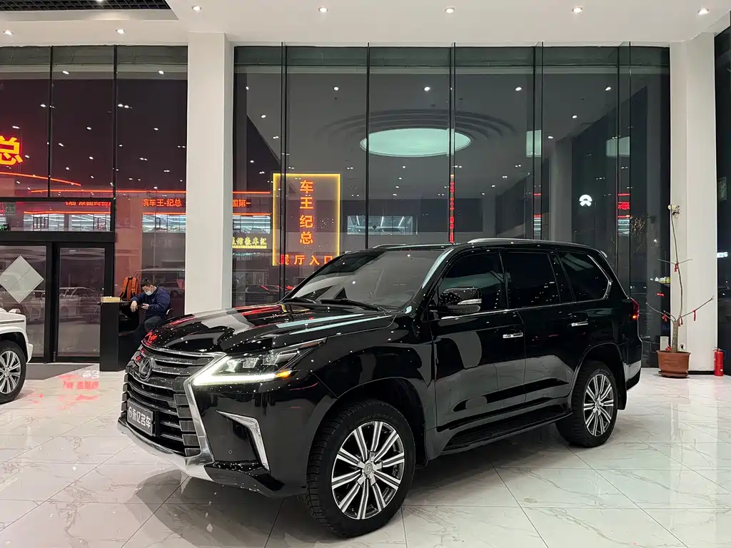 Lexus LX 2017 — фото 3