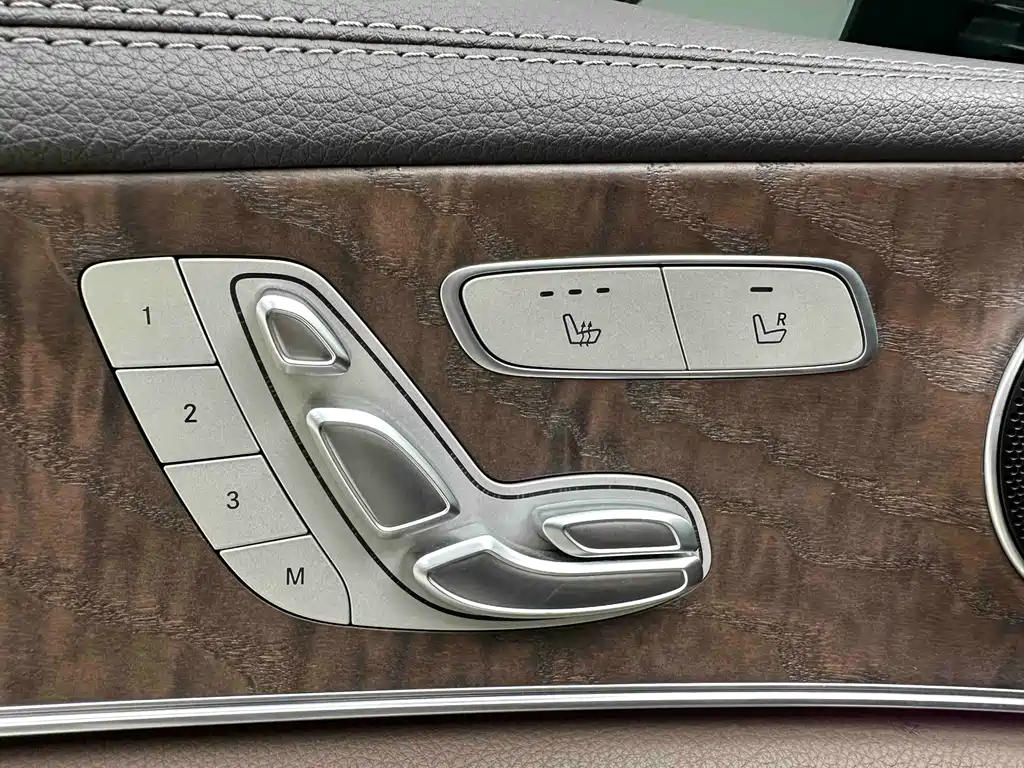 Mercedes-Benz E-Class New Energy 2020 — фото 8