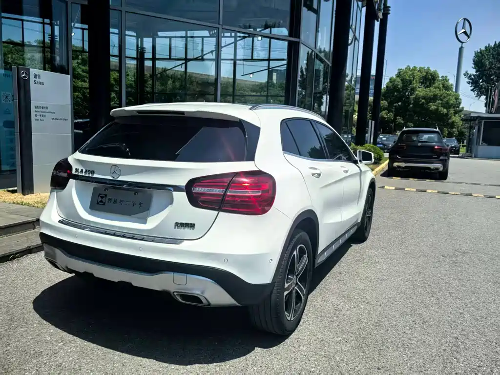 Mercedes-Benz GLA 2018 — фото 8