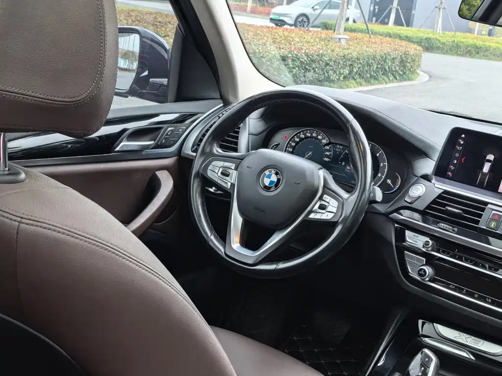 BMW X3 2019 — фото 14