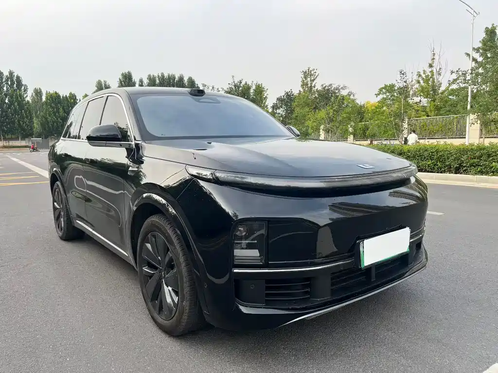 Li Auto Li L8 2025