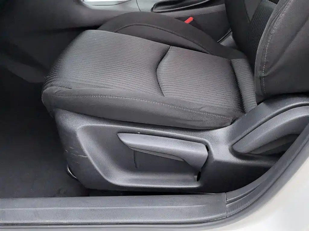 Mazda 3 Axela 2016 — фото 20