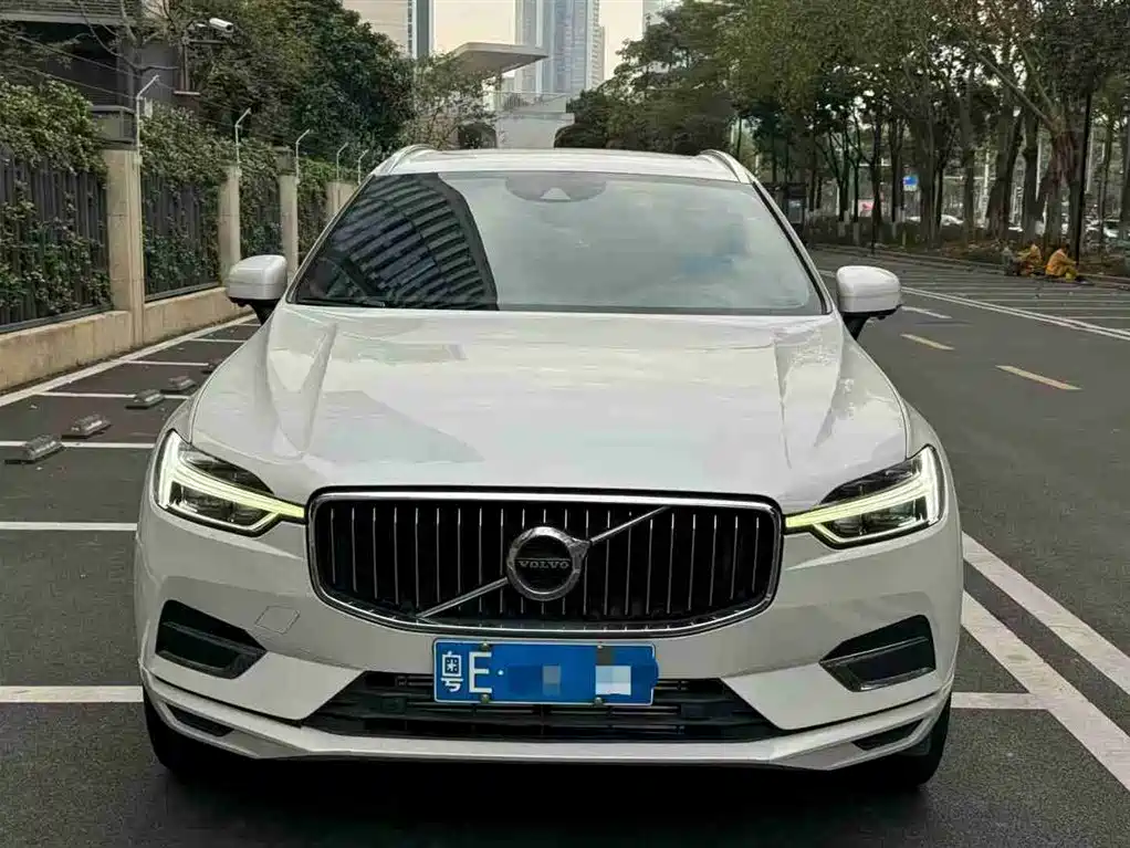 Volvo XC60 2020 — фото 3