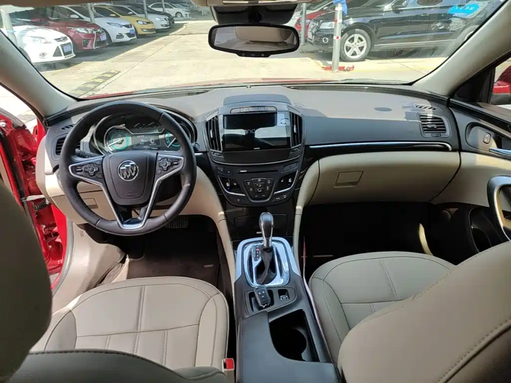 Buick Regal 2015 — фото 10