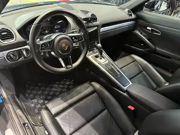 Porsche 718 2017