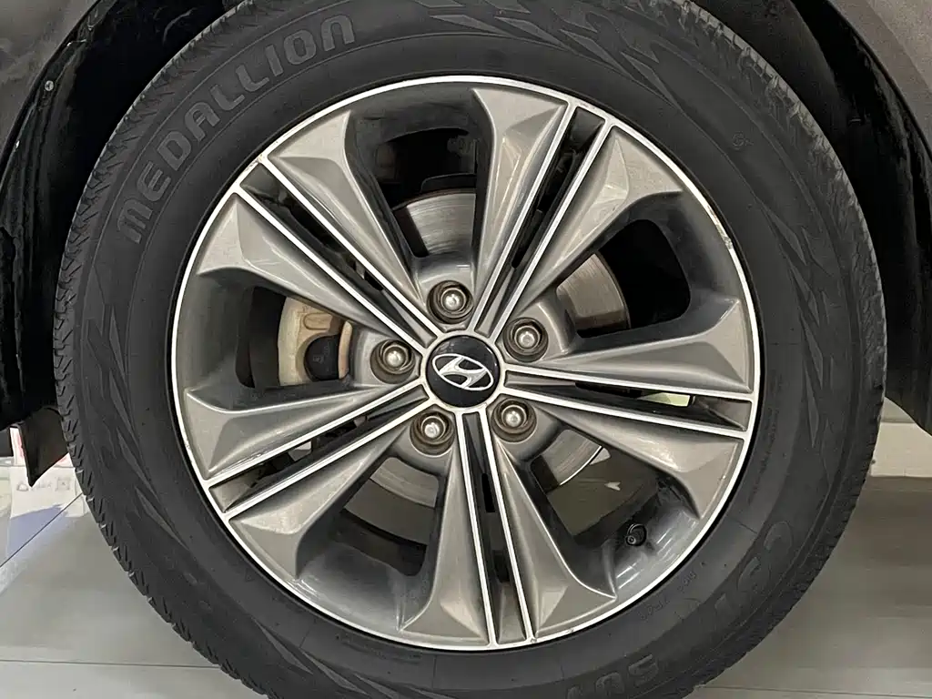 Hyundai ix25 2015 — фото 15