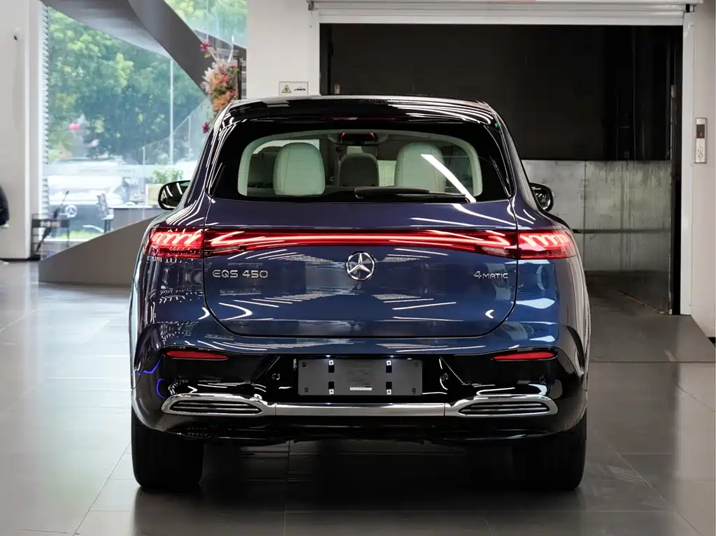 Mercedes-Benz EQS SUV 2023 — фото 5