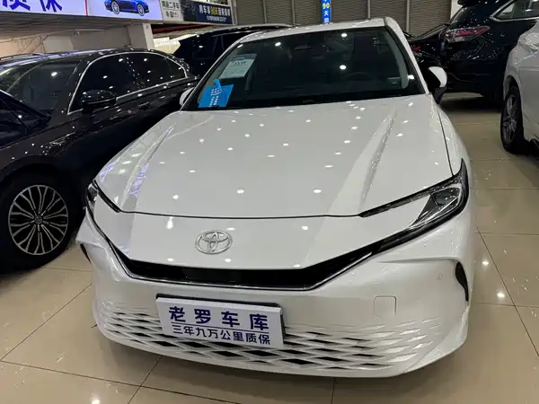 Toyota Camry 2024