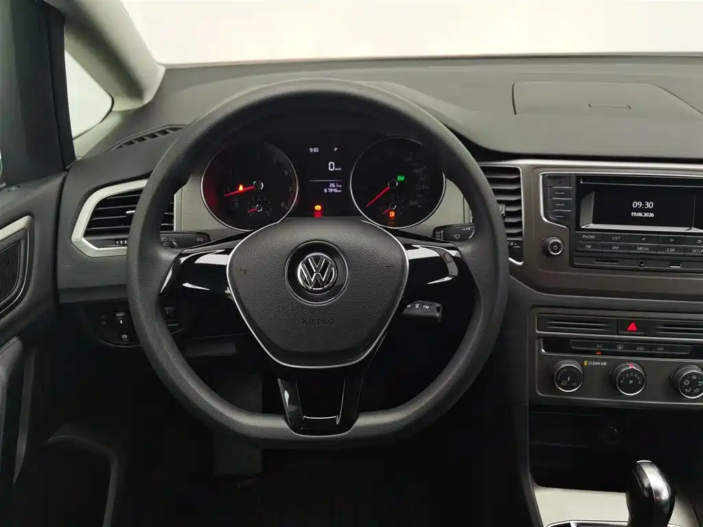 Volkswagen Golf Sportsvan 2017 — фото 11