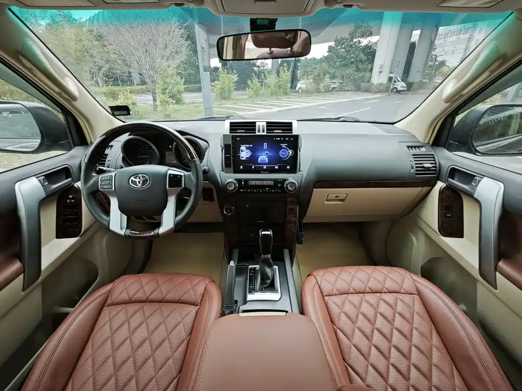 Toyota Prado 2016 — фото 16