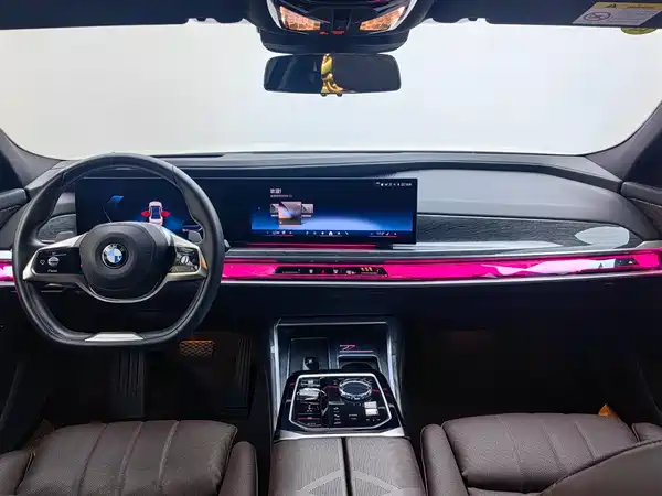 BMW 7 Series 2024