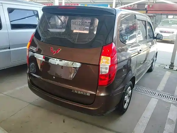 Wuling Hongguang 2019