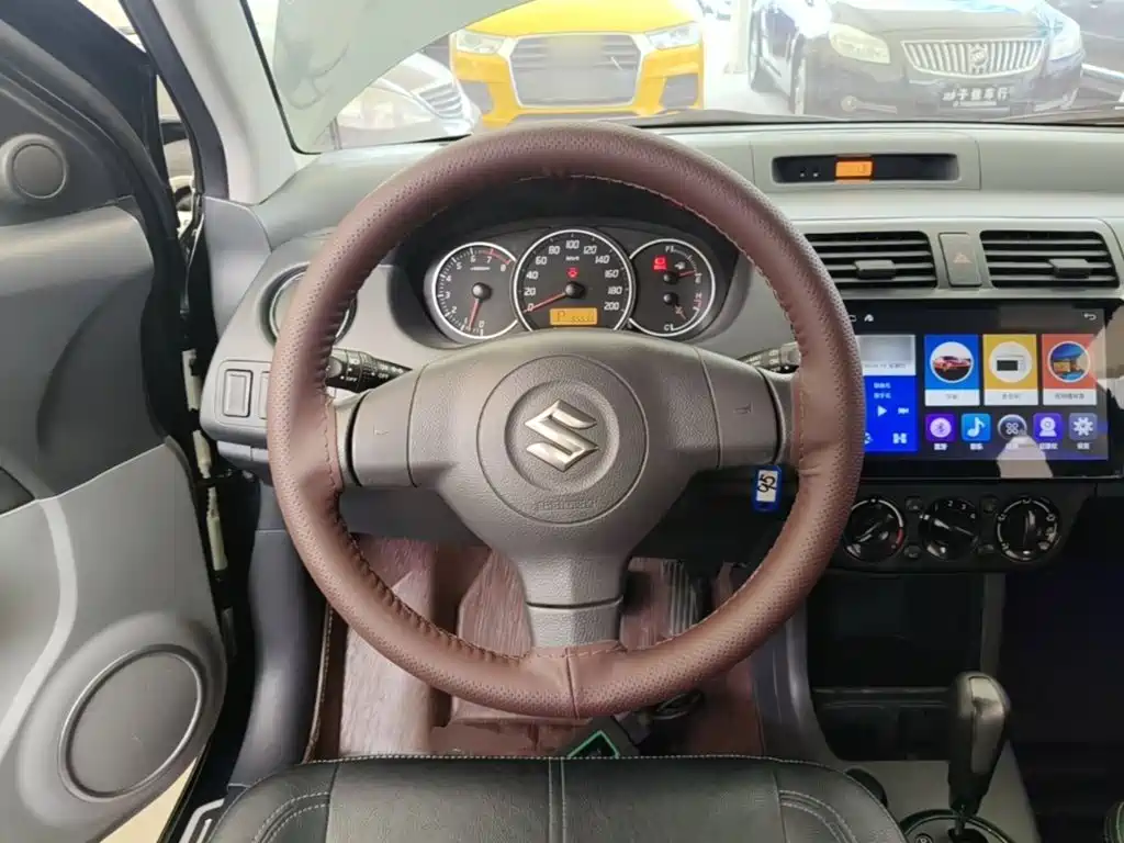 Suzuki Swift 2018 — фото 11